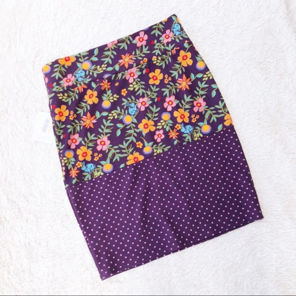 LULAROE NWT Polka Dot Floral Bunny Cassie Skirt